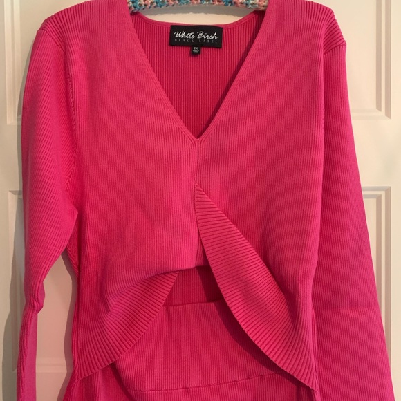 White Birch Ribbed Long Sleeve V-Neck Bodycon Dress with Front Cutout Detail - Picture 2 of 6